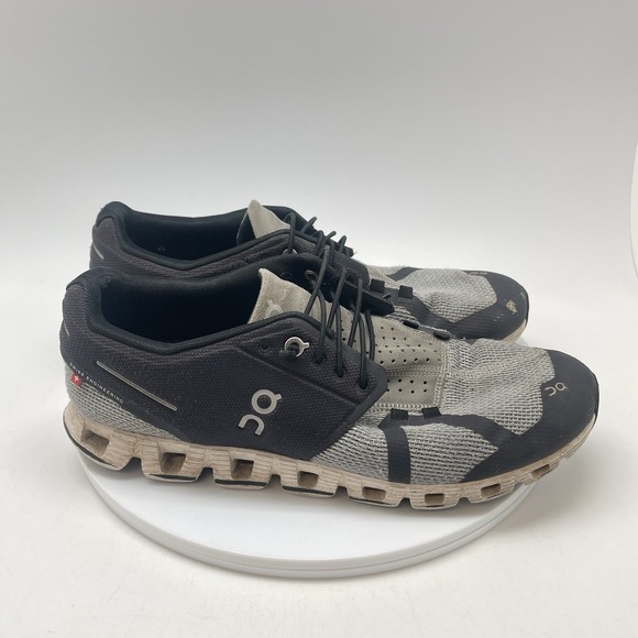 On Clouds Other - On Cloud 5 Sneakers Mens 9 Black Gray Running Athletic Gym Shoes